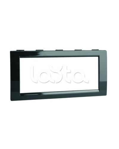 Рамка универсальная на 4 модуля, цвет чёрный DKC F00013B в Самаре Аксессуары для стоек и шкафов Pintop.ru