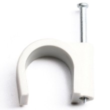 Скоба пластиковая с гвоздем, д.15 - 16мм DKC 52000