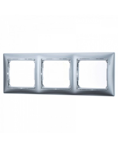 Рамка 3п Valena Legrand 770153 в Самаре Аксессуары для кабель-канала Pintop.ru